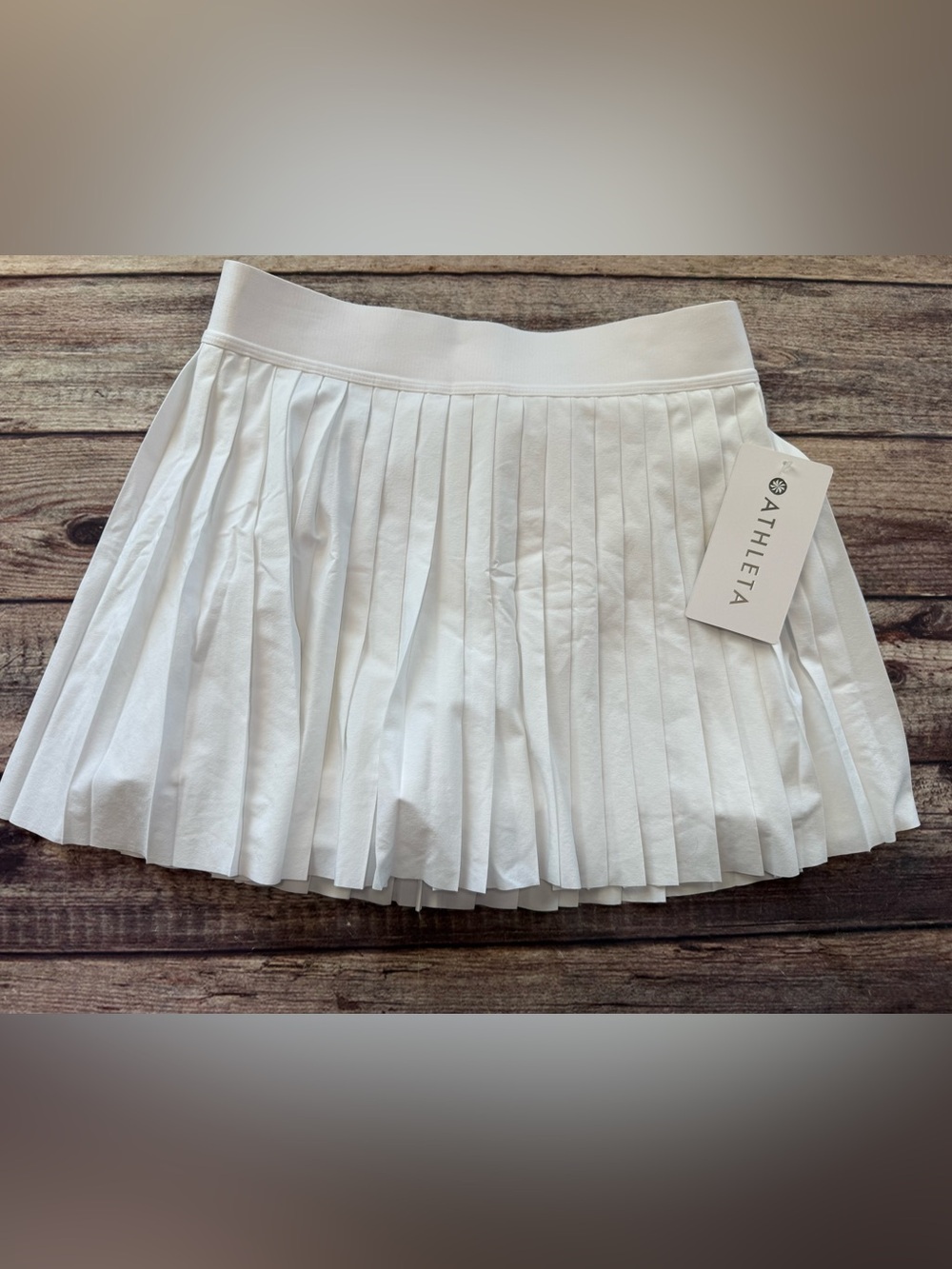 Athleta Skort Womens Small White Match Point Pleated Featherweight NEW